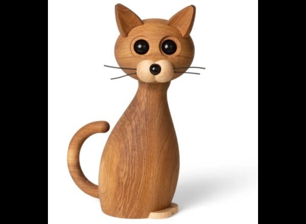 Katten Lucky egetræ
